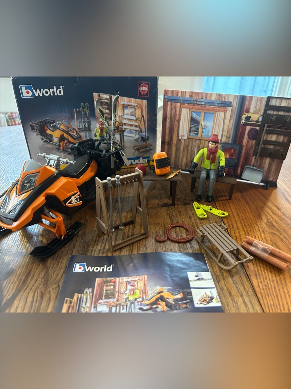 BRUDER 63102 Mountain 🏔️ Hut 🛖 Snowmobile Playset 🆒 Accessories in box 📦